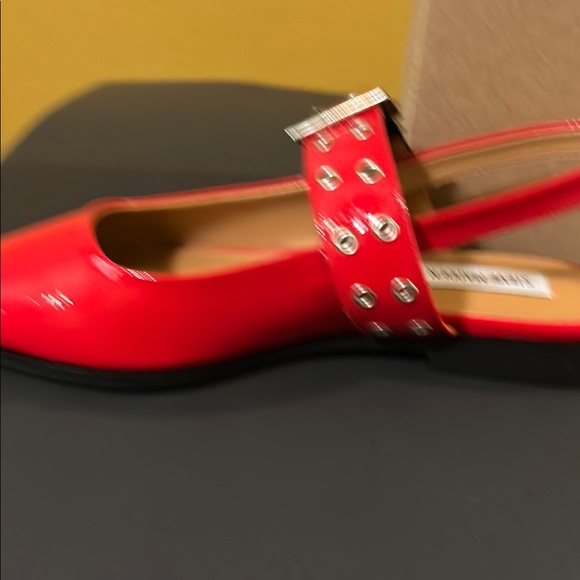 Steve Madden Red Slingback Shoes - Picture 4 of 9